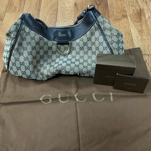 Gucci hobo 100% Authentic - Picture 2 of 6